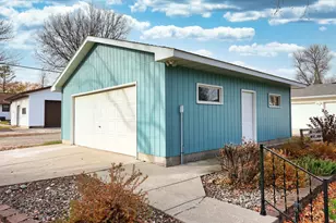 606 S 10th St, Olivia, MN 56277 - Photo 35