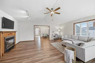 606 S 10th St, Olivia, MN 56277 - Photo 15