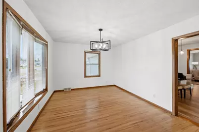 606 S 10th Street, Olivia, MN 56277 - Photo 9