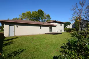 6231 Red Fox Run, North Branch, MN 55056 - Photo 19