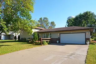 6231 Red Fox Run, North Branch, MN 55056 - Photo 3