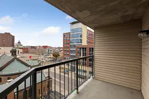 78 10th Street E, Saint Paul, MN 55101 - Photo 17