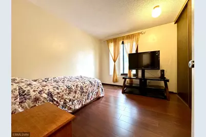 1228 Wagon Wheel Road, Hopkins, MN 55343 - Photo 17