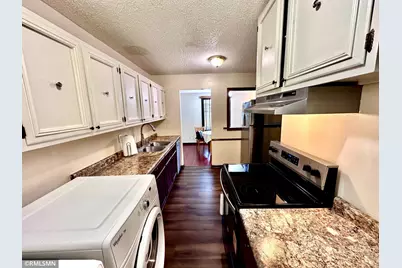 1228 Wagon Wheel Road, Hopkins, MN 55343 - Photo 7