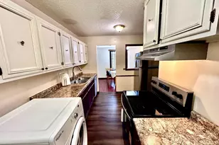 1228 Wagon Wheel Rd, Hopkins, MN 55343 - Photo 7