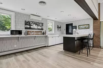 2800 Hamline Avenue N #302, Roseville, MN 55113 - Photo 17