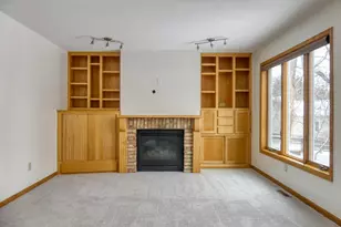 728 Laurie Ct, Maplewood, MN 55117 - Photo 11