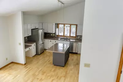 728 Laurie Court, Maplewood, MN 55117 - Photo 5