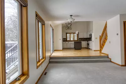 728 Laurie Court, Maplewood, MN 55117 - Photo 9