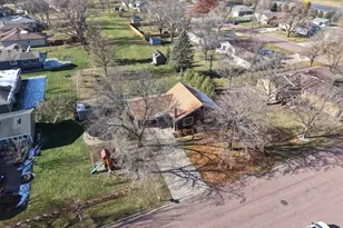 2450 Douglas St, Windom, MN 56101 - Photo 5