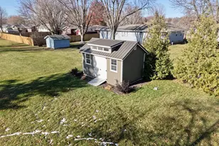 2450 Douglas St, Windom, MN 56101 - Photo 7