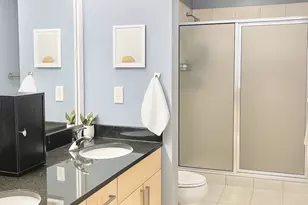 215 10th Ave S, Minneapolis, MN 55415 - Photo 11