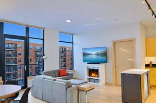 215 10th Ave S, Minneapolis, MN 55415 - Photo 1