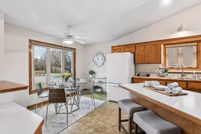 1001 67th Avenue NE, Fridley, MN 55432 - Photo 9