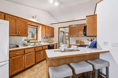 1001 67th Avenue NE, Fridley, MN 55432 - Photo 5