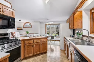 1001 67th Ave NE, Fridley, MN 55432 - Photo 7