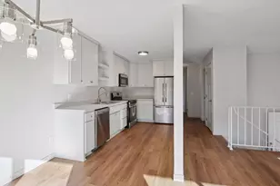 775 Evergreen Ct, Burnsville, MN 55337 - Photo 5