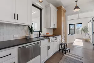 1979 Leaping Deer Cir, Hamel, MN 55340 - Photo 39