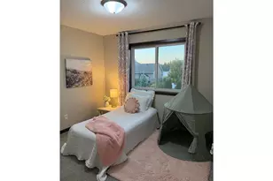 1213 Olivia St SE, New Prague, MN 56071 - Photo 5