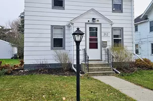 212 N 10th St, Montevideo, MN 56265 - Photo 1