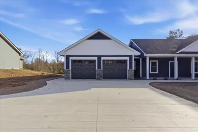 1422 Creekwood Drive, New Richmond, WI 54017 - Photo 11