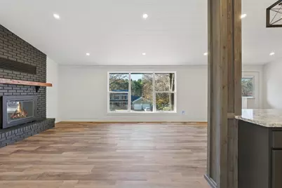 1029 Sommers Street N, North Hudson, WI 54016 - Photo 9