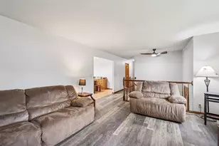 17385 142nd St, Hamburg, MN 55339 - Photo 7