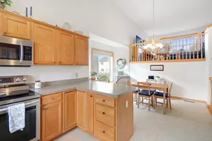 137 Century Trl, Lino Lakes, MN 55014 - Photo 7