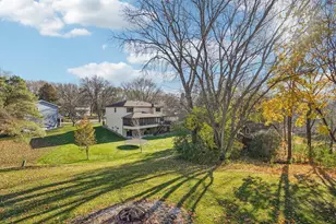 9685 Clover Cir, Eden Prairie, MN 55347 - Photo 51