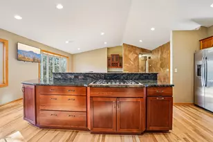 9685 Clover Cir, Eden Prairie, MN 55347 - Photo 17