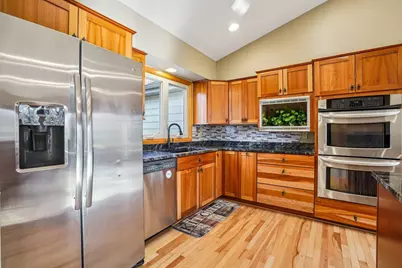 9685 Clover Circle, Eden Prairie, MN 55347 - Photo 15