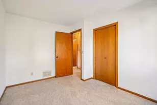 9685 Clover Cir, Eden Prairie, MN 55347 - Photo 27