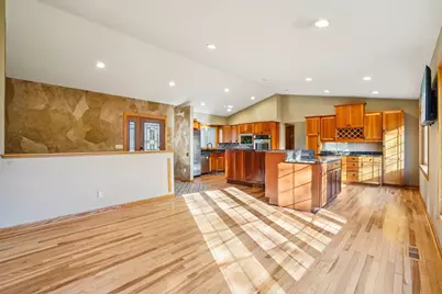 9685 Clover Circle, Eden Prairie, MN 55347 - Photo 9