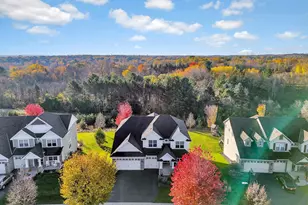 2885 White Pine Way, Stillwater, MN 55082 - Photo 3