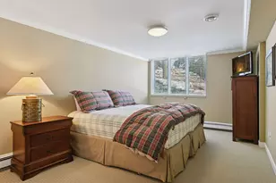 7011 Willow Creek Rd, Eden Prairie, MN 55344 - Photo 31