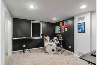 5573 Fairview Avenue N, Shoreview, MN 55126 - Photo 33