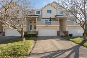 332 Brickyard Dr, Chaska, MN 55318 - Photo 23