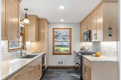 455 S Owasso Boulevard W, Roseville, MN 55113 - Photo 13