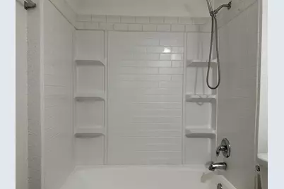 6618 Colfax Avenue N, Brooklyn Center, MN 55430 - Photo 9