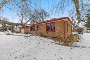 1362 Belmont Ln W, Roseville, MN 55113 - Photo 7