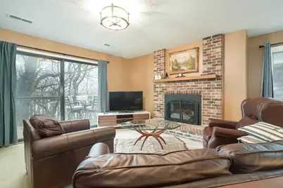 8996 Neill Lake Road, Eden Prairie, MN 55347 - Photo 7