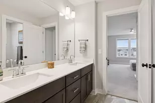 10173 Arrowwood Trl, Woodbury, MN 55129 - Photo 37