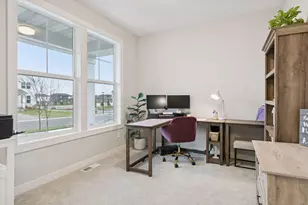 10173 Arrowwood Trl, Woodbury, MN 55129 - Photo 11