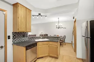 8755 Benson Way, Inver Grove Heights, MN 55076 - Photo 13