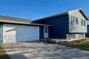 918 Rensvold Blvd, Moorhead, MN 56560 - Photo 3