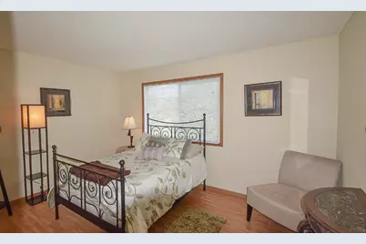 6869 Folkestone Road #614, Apple Valley, MN 55124 - Photo 7