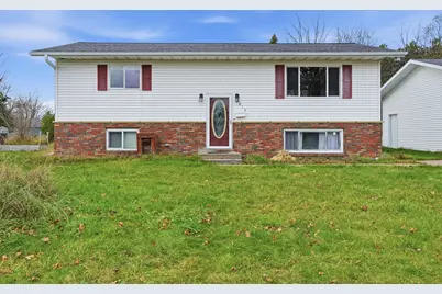 816 E 9th Street S, Ladysmith, WI 54848 - Photo 1