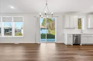 2990 Coventry Cir, River Falls, WI 54022 - Photo 13