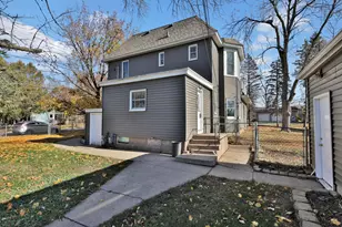 1233 7th St, Hudson, WI 54016 - Photo 5