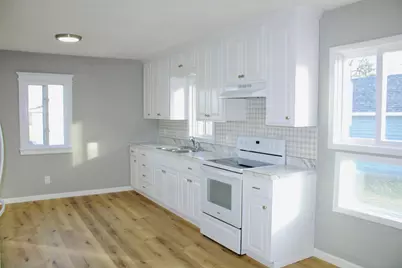 108 N Secor Street, Bricelyn, MN 56014 - Photo 5